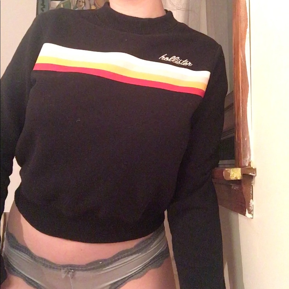 Hollister Cropped Sweatshirt